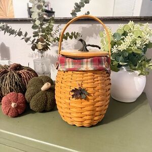 Longaberger Autumn 2000 October Fields Basket with Wrought Iron Stem Handle